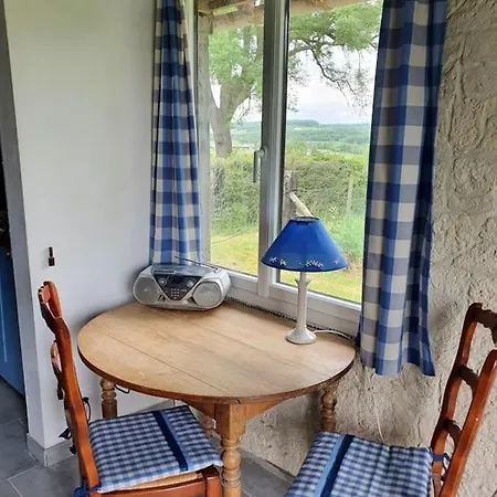 Maison Charmante A Avec Piscine Privee Nyaraló